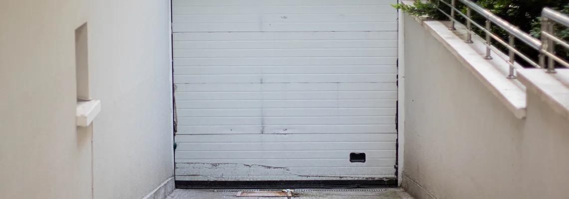 Overhead Bent Garage Door Repair in Apopka, Florida