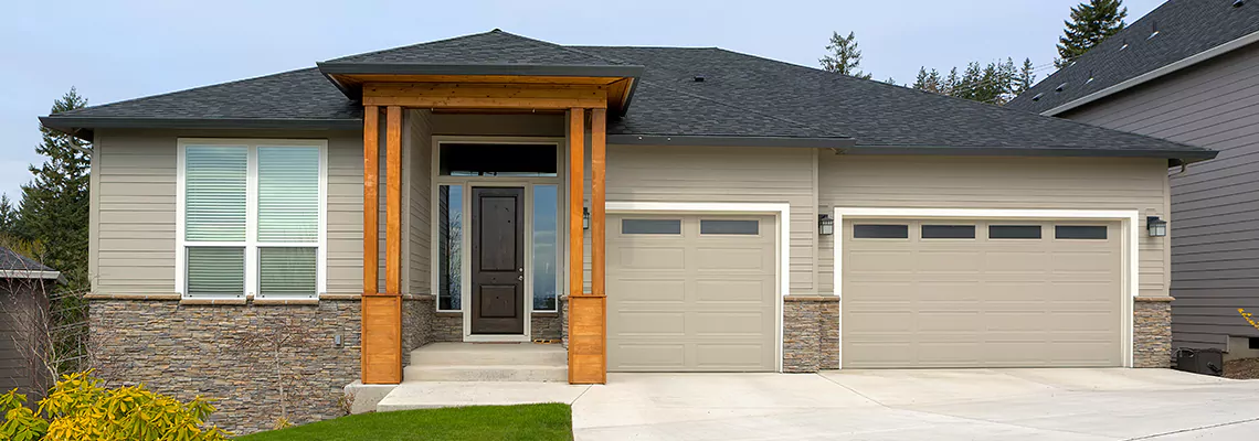 Repair Shaky Garage Door When Closing in Apopka, Florida