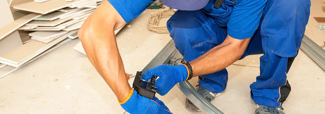 Fix Vinyl Garage Door Loud Noise in Apopka, FL