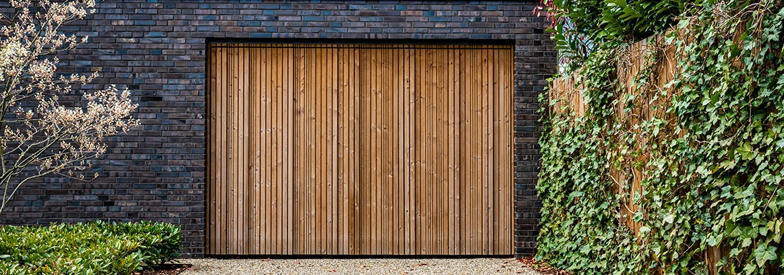 Amarr Traditional Garage Doors Tracks Repair in Apopka, Florida